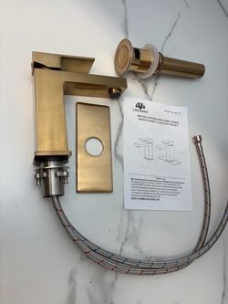 Bronze Gold Bathroom Faucet Single Hole, Gold Single Handle Bathroom Sink Faucet with Drain Assembly, Deck Plate Included