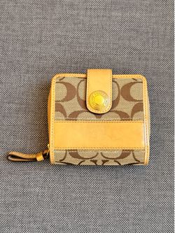RARE Vintage Y2K-era Coach Ergo Signature Zip-Around Bifold French Wallet 41622 With Patent Leather Stripe West Las Vegas See My Listings Summerlin