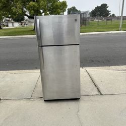 🔥STAINLESS STEEL FRIDGE🔥