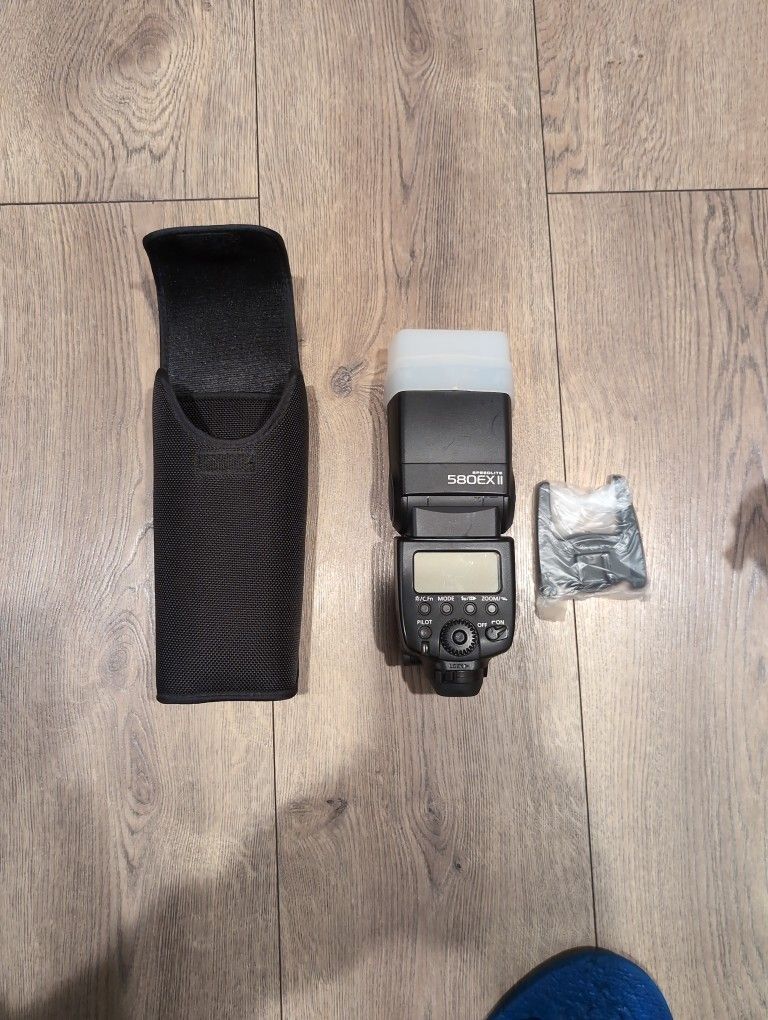 Canon 580EX II Speedlite