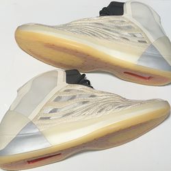 Adidas Yeezy QNTM “Mist Slate” (2023)