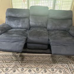 Recliner sofa