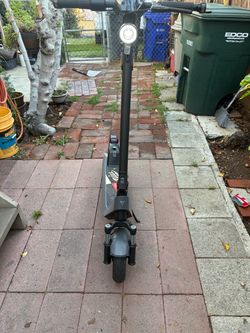 Electric scooter