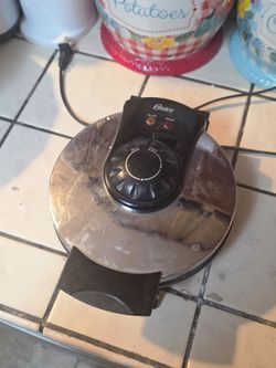 Working waffle maker