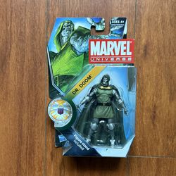 NEW Marvel Universe DR DOOM - # 015 Figure
