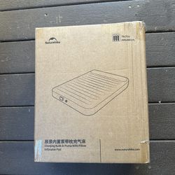 Naturehike Compact King Air Mattress, Blow Up Bed, Inflatable Airbed Pillow Top Plush Pump for Camping with Rechargeable Built-in Electric Home Guests