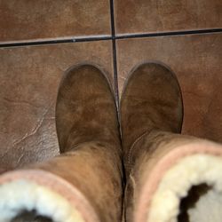 Ugg’s Tall Chestnut 