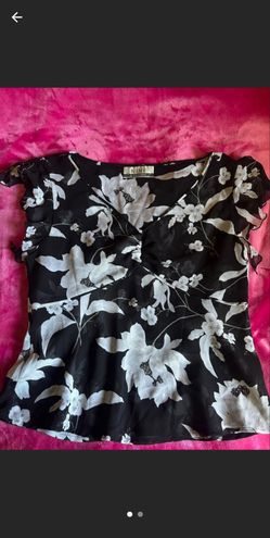 Nine & Co. Y2k blouse