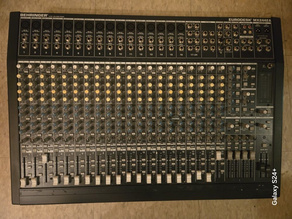 Eurodesk MX2442A Mixer