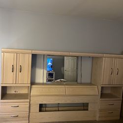 Queen Size Bedroom Set