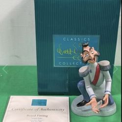 WDCC DISNEY CLASSICS CINDERELLA GRAND DUKE ROYAL FITTING FROM CINDERELLA