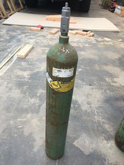 Oxygen bottle for health care