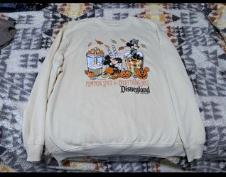 NWT Disneyland Halloween Mickey & Minnie Pumpkin Spice Sweater SIZE:XS