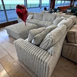 Stupendous Alloy 3 Piece Sectional