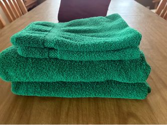 2 “Canon Sahara” Bath Towels & Matching Hand Towels