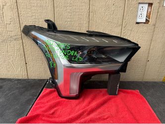 2022 2023 2024 2025 TOYOTA TUNDRA RIGHT SIDE REFLECTOR LED OEM USED