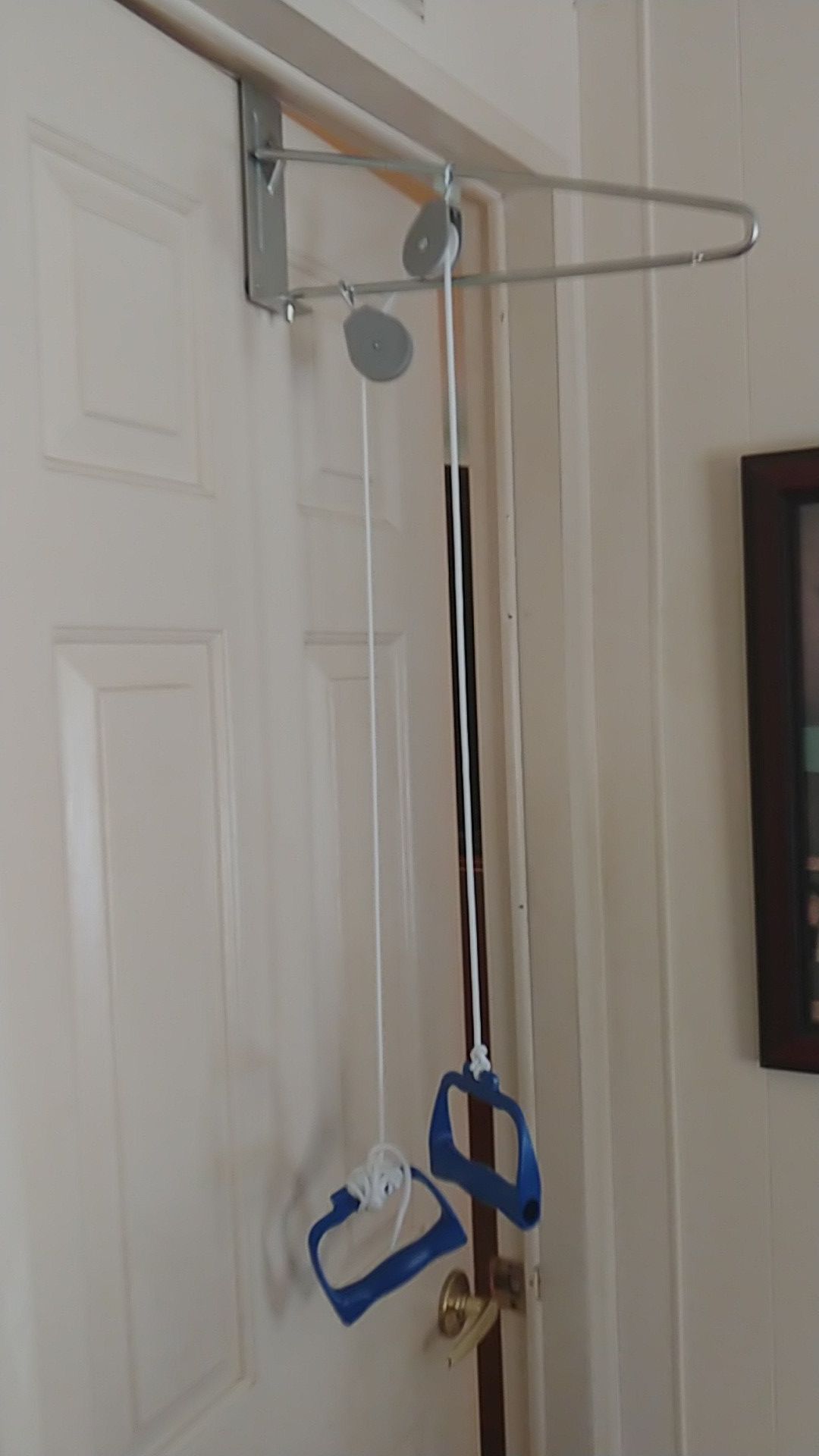 Exercise pulley used twice still have box