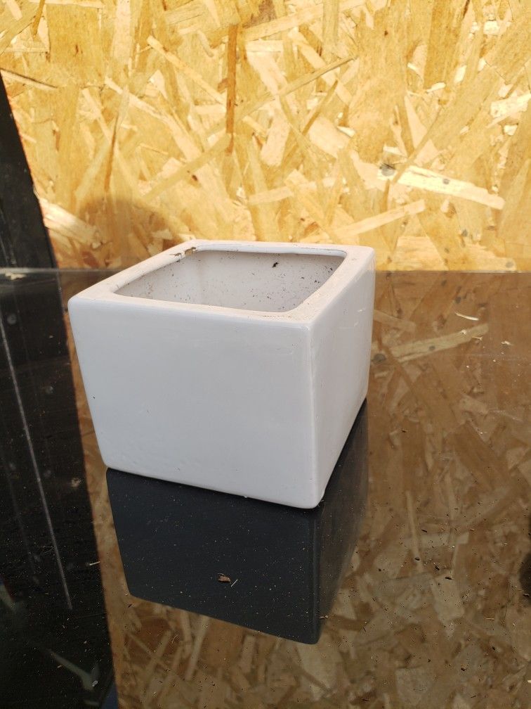 Small Flower Pot