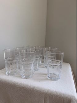 Set of 11 Clear Drinking Glasses