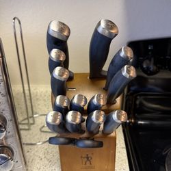 Henckles Knife Set 