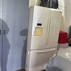 Samsung Refrigerator And Freezer