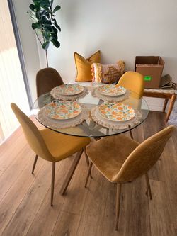 Round Glass Dining Table with 4 Chairs