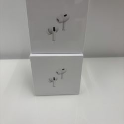 AirPods Pro (Bundle Deal) 