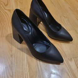 Aerosoles Women's Ivory Pump, Black Leather, Size 7