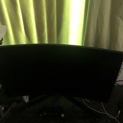Samsung 27” Curved monitor