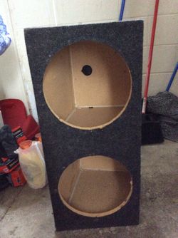 Twelve inch speaker box