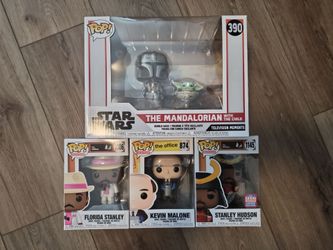 Funko Pop Lot of 4  - The Office & The Manolorian