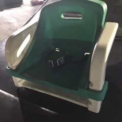 Very Nice Like New Kids Booster Seat Chair Only $10 Firm