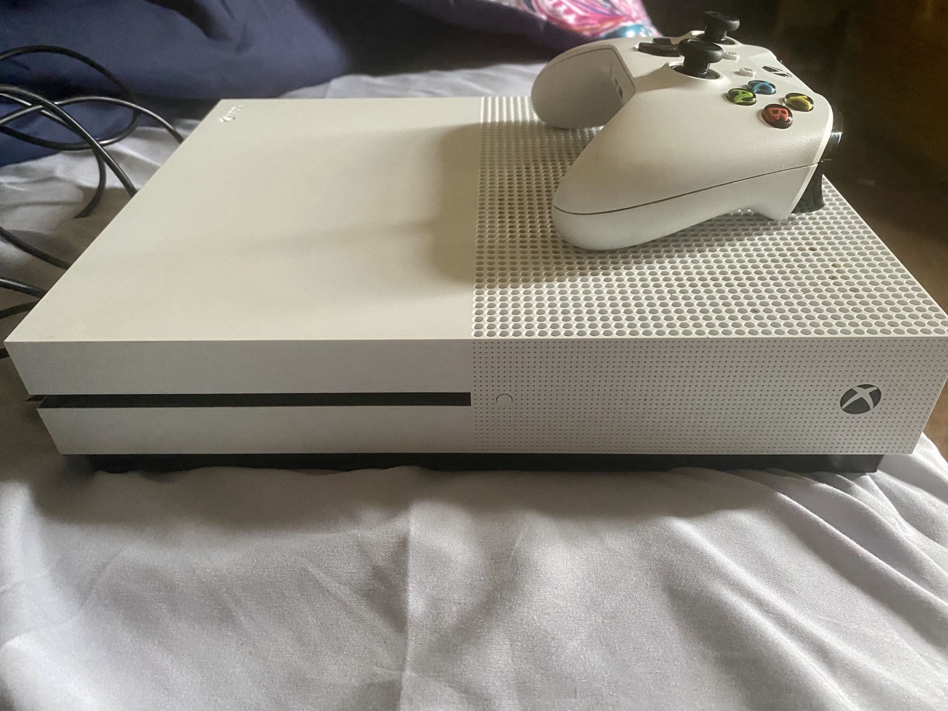 Xbox One S