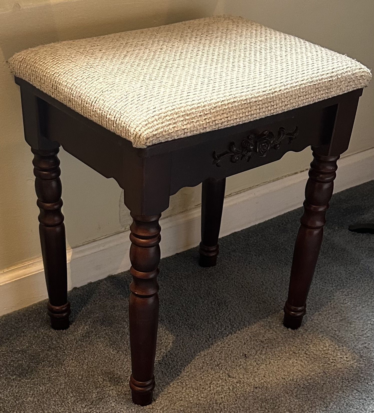 Ottoman/Vanity Stool