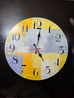 Wall Clock (AA battery operated)