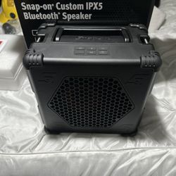Snap-on IPX5 Bluetooth Speaker