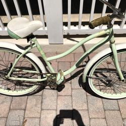 Huffy 26” Vintage Ladies Bike
