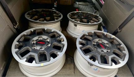 Toyota TRD Wheels Set of 4 17” Toyota Tacoma