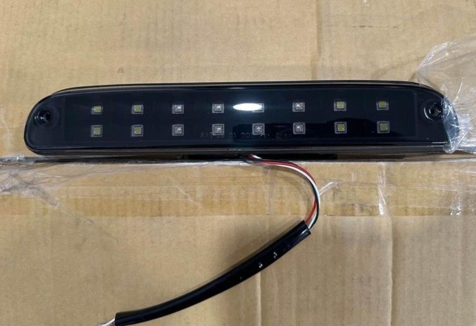 99-16 Ford F-250-F-550|93-11 Ford Ranger LED 3rd Brake Light/Tercera Luce Del Freno