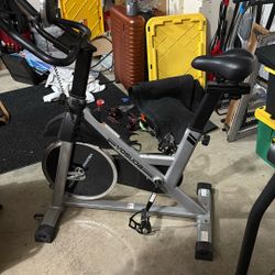 Stationary Bike Yoshuda Barely Used