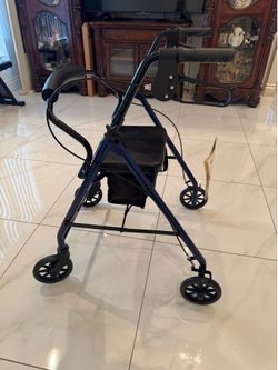 Walker with seat