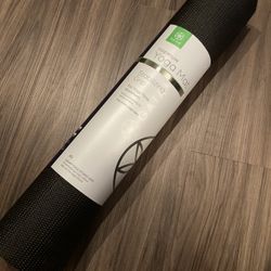Brand New Gaiam Yoga Mat