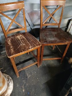 2 Bar Stools
