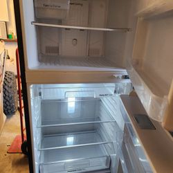 Deawoo Refrigerator 