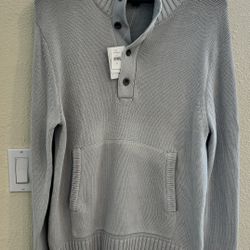 New With Tag Banana Republic Men’s Sweater 