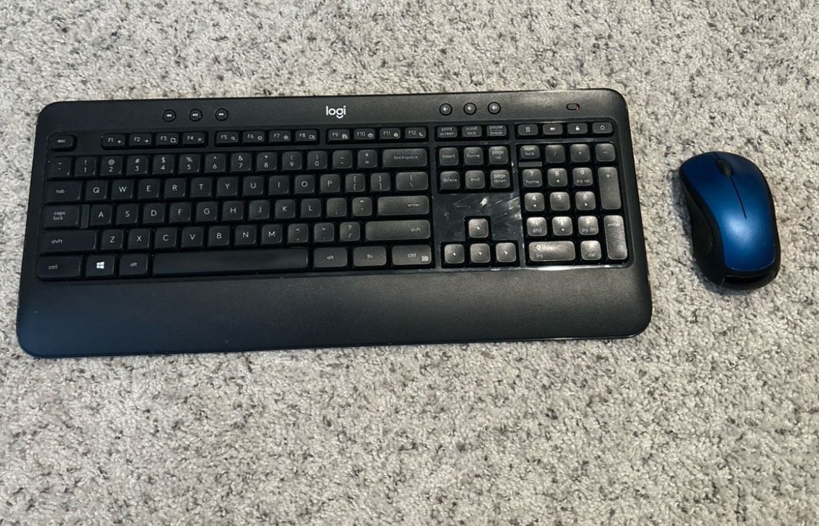 Logitech K540 Wireless Keyboard and Mouse