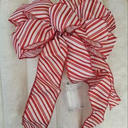 2 Pcs 12 x 18 Inch Large Christmas Candy Red Bows