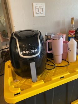 air fryer and cups