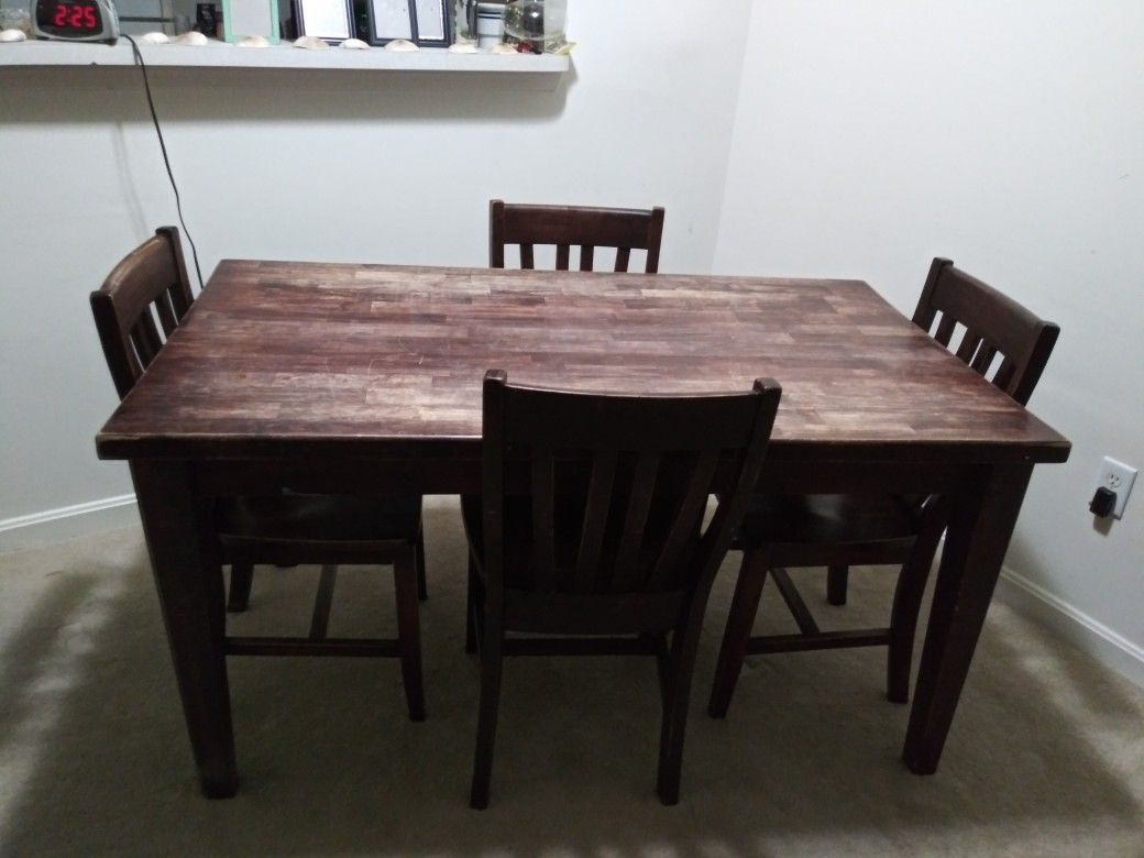 Dinning Room Table and Chairs