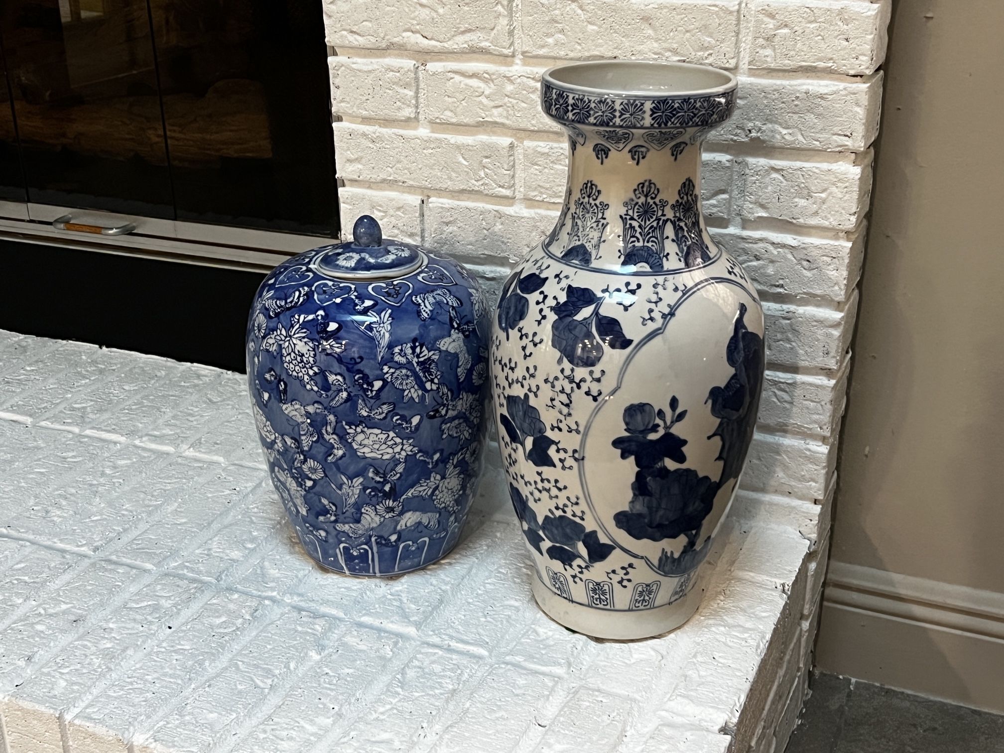 4 Oriental / Chinese Vase /pots